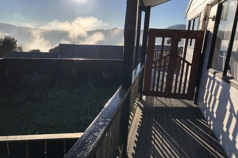 Photo of property in 15 Fenchurch Grove, Stokes Valley, Lower Hutt, 5019