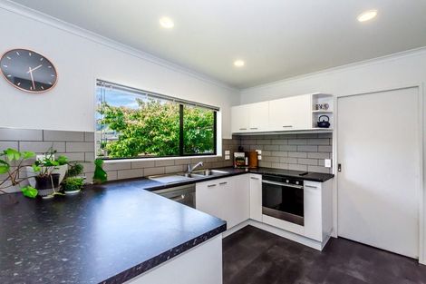 Photo of property in 6 Hemi Street, Waikanae, 5036