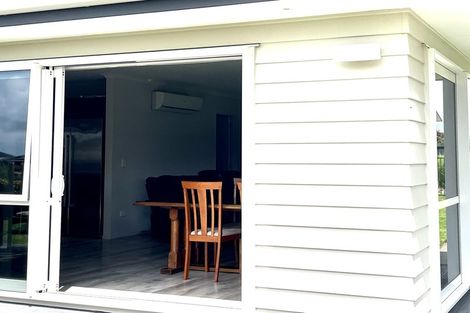 Photo of property in 349 One Tree Point Road, One Tree Point, 0118