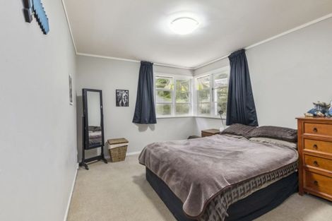 Photo of property in 560 Stokes Valley Road, Stokes Valley, Lower Hutt, 5019