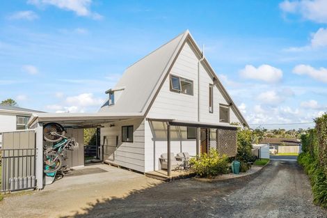 Photo of property in 17 Zealandia Road, Manly, Whangaparaoa, 0930