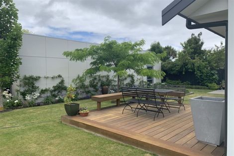 Photo of property in 98 Watford Street, Strowan, Christchurch, 8052