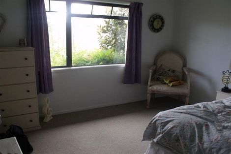 Photo of property in 2 Woodfield Place, Parkvale, Hastings, 4122