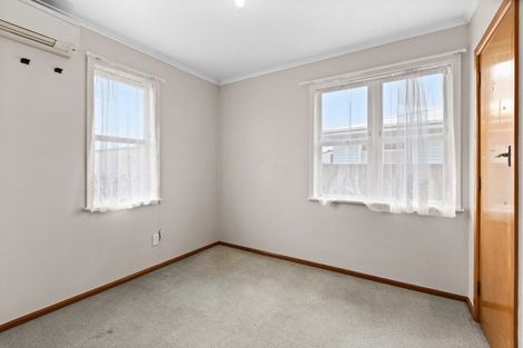 Photo of property in 19 Alexander Avenue, Onekawa, Napier, 4110