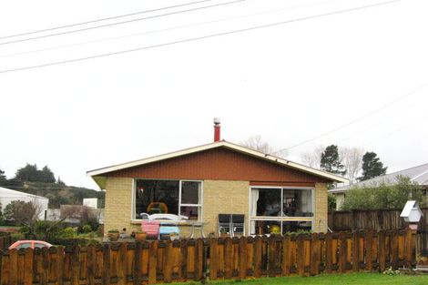 Photo of property in 28 Blackman Avenue, Sawyers Bay, Port Chalmers, 9023