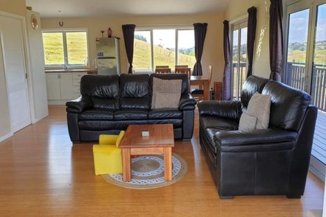 Photo of property in 66 Puriri Glade, Maungaturoto, 0588