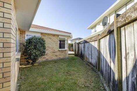 Photo of property in 3/20 Kellyville Heights, Merrilands, New Plymouth, 4312