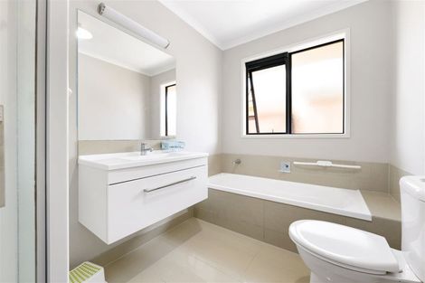 Photo of property in 16 Chalgrove Road, Huntington, Hamilton, 3210