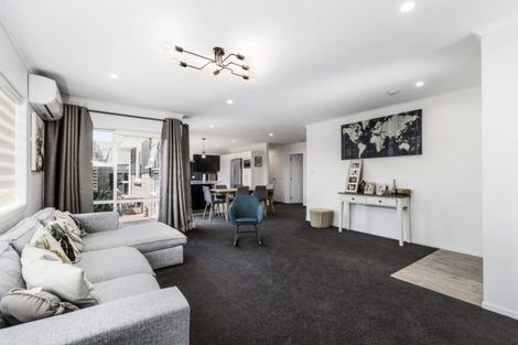 Photo of property in 33 Ladeira Place, Fitzroy, Hamilton, 3206