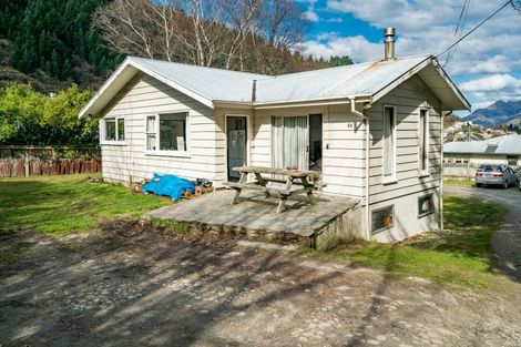 Photo of property in 22 Bowen Street, Queenstown, 9300