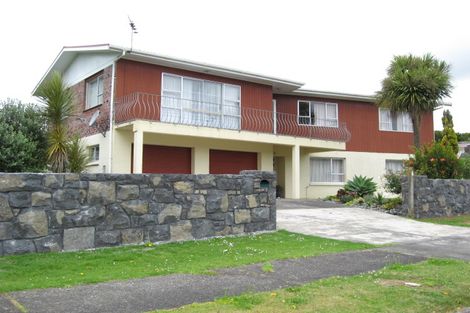 Photo of property in 6 Witla Court, Mangere Bridge, Auckland, 2022