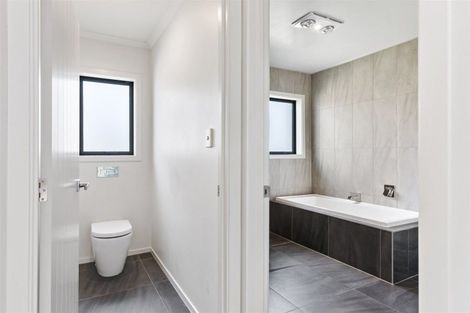 Photo of property in 30a Brougham Street, Westport, 7825