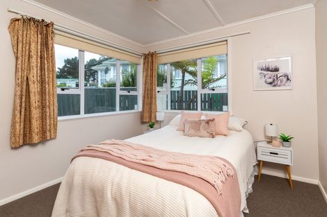 Photo of property in 15 Mckillop Street, Ranui, Porirua, 5024