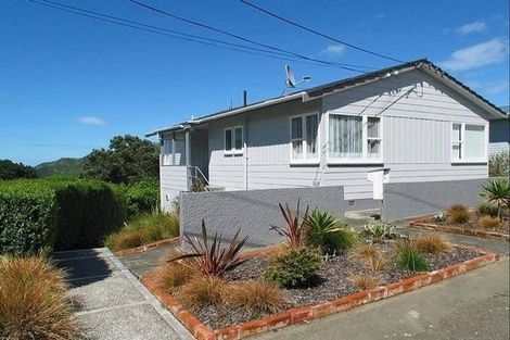 Photo of property in 11 Baffin Grove, Kingston, Wellington, 6021