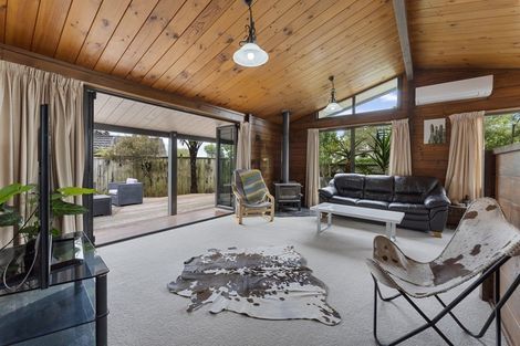 Photo of property in 12 Cargill Place, Frankleigh Park, New Plymouth, 4310