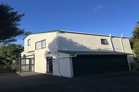Photo of property in 2/21 Tiri Tiri Road, Birkdale, Auckland, 0626