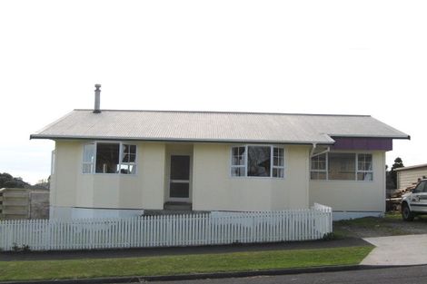 Photo of property in 30 Endeavour Street, Marfell, New Plymouth, 4310