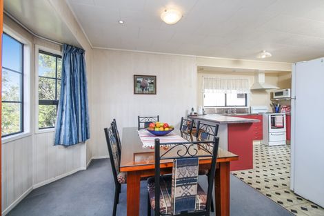 Photo of property in 28 Holmes Drive South, Massey, Auckland, 0614