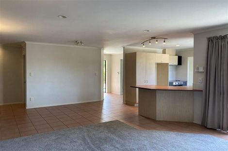 Photo of property in 17 Kellaway Drive, East Tamaki, Auckland, 2013
