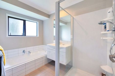 Photo of property in 38 Raabia Close, Parakai, 0830