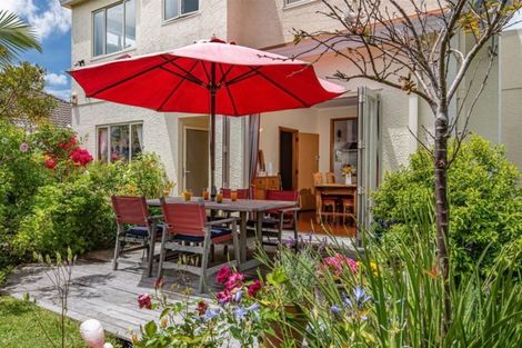 Photo of property in 22 David Street, Bayswater, Auckland, 0622