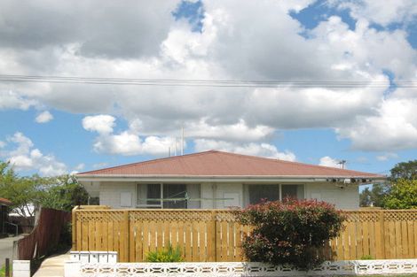 Photo of property in 5/12 North Avon Road, Richmond, Christchurch, 8013