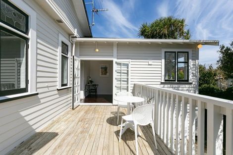 Photo of property in 22 Izard Road, Khandallah, Wellington, 6035