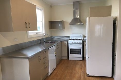 Photo of property in 94 Russell Terrace, Berhampore, Wellington, 6023