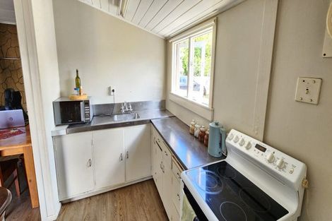 Photo of property in 238 Bridge Street, Eltham, 4322