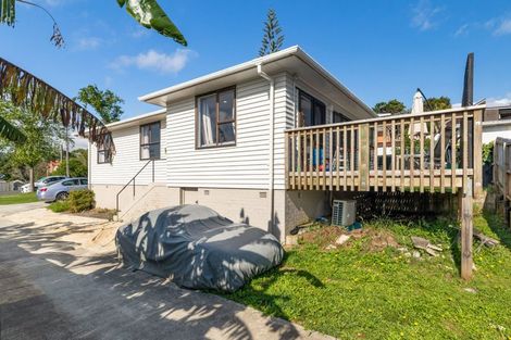 Photo of property in 33a Glengarry Road, Glen Eden, Auckland, 0602