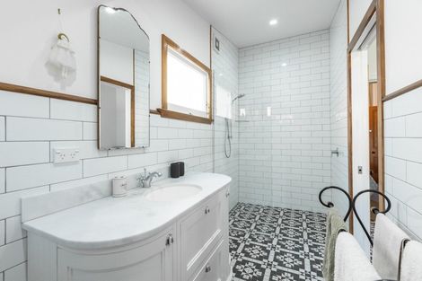 Photo of property in 3 Hooker Avenue, Hospital Hill, Napier, 4110