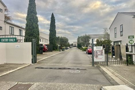 Photo of property in Tuscany Towers, 14/1 Ambrico Place, New Lynn, Auckland, 0600