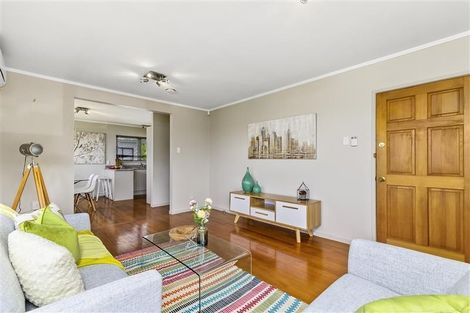 Photo of property in 16 Zita Maria Drive, Massey, Auckland, 0614