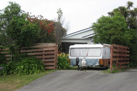Photo of property in 33 Moncks Spur Road, Redcliffs, Christchurch, 8081