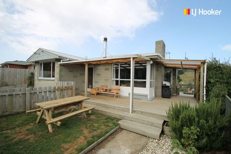 Photo of property in 11 Westland Street, Green Island, Dunedin, 9018