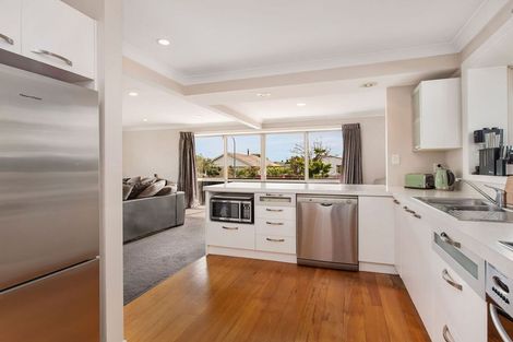 Photo of property in 66 Bickerton Street, Wainoni, Christchurch, 8061