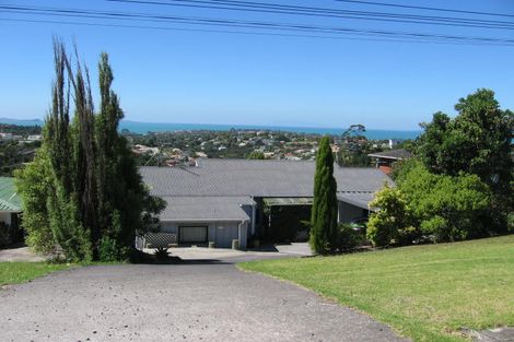 Photo of property in 949 East Coast Road, Torbay, Auckland, 0630