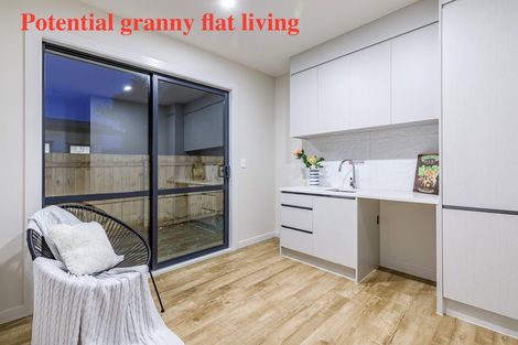 Photo of property in 9 Dida Park Drive, Kumeu, 0810