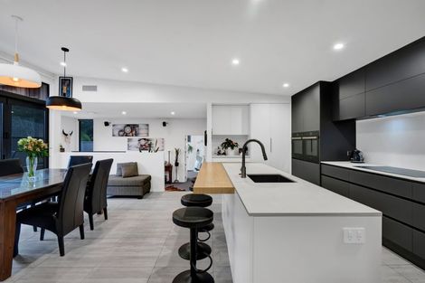 Photo of property in 57 Brooklands Road, Brooklands, New Plymouth, 4310