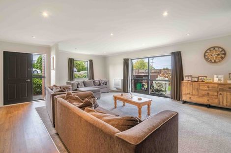 Photo of property in 33 Morton Street, Edendale, 9825