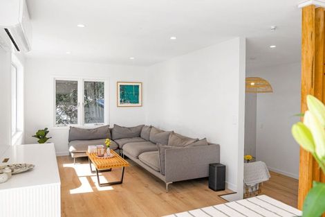 Photo of property in 1338 Papamoa Beach Road, Papamoa Beach, Papamoa, 3118