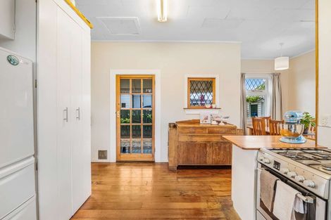 Photo of property in 8 Chelwood Street, Takaro, Palmerston North, 4412