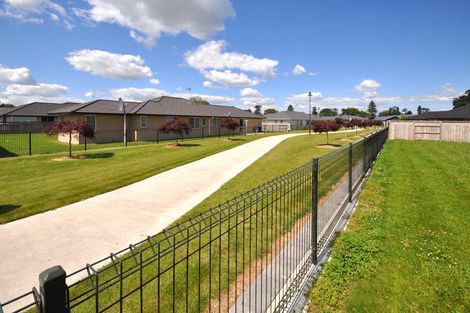 Photo of property in 19 Plescher Crescent, Leamington, Cambridge, 3432