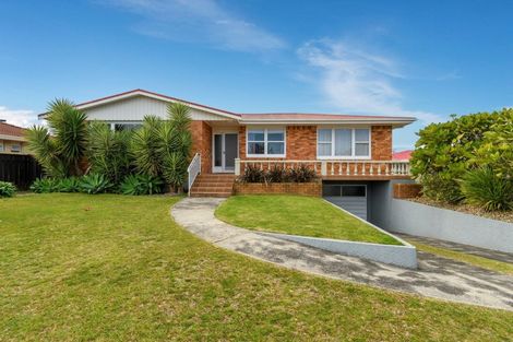 Photo of property in 9a Lilac Place, Otumoetai, Tauranga, 3110