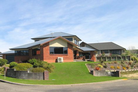 Photo of property in 16a Bullmore Place, Pukehangi, Rotorua, 3015