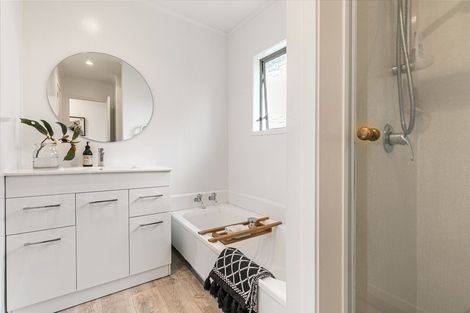 Photo of property in 72 Gowing Drive, Meadowbank, Auckland, 1072