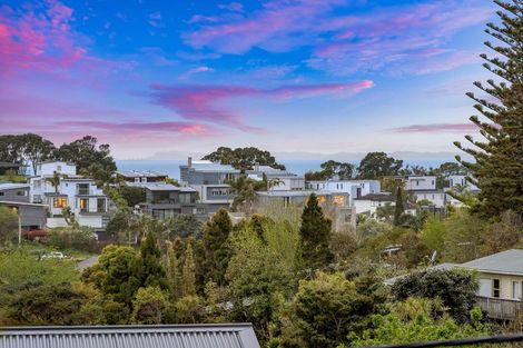 Photo of property in 107 Braemar Road, Castor Bay, Auckland, 0620