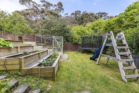 Photo of property in 13 De Castro Place, Titahi Bay, Porirua, 5022