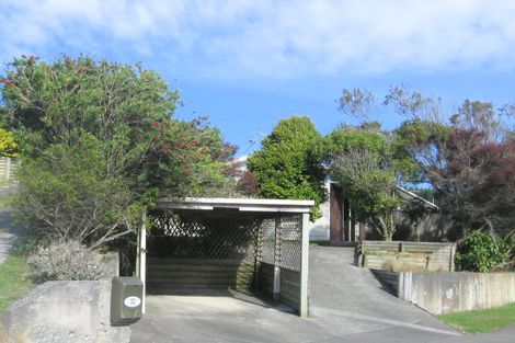 Photo of property in 32 Apple Terrace, Ranui, Porirua, 5024