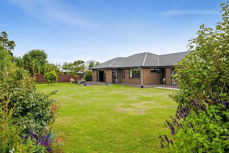 Photo of property in 120 Pohutukawa Place, Waiwhakaiho, New Plymouth, 4312